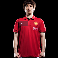 09-10 Man Utd Travel Polo shirt (red)