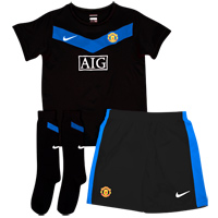 0910 Man Utd Little Boys away