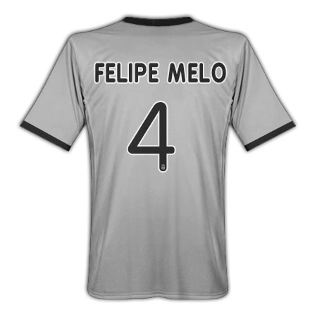 09-10 Juventus away (Felipe Melo 4)