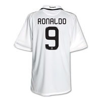 08-09 Real Madrid home (Ronaldo 9)