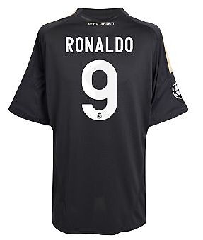 Ronaldo Real Madrid Shirt on Ronaldo Real Madrid   Real Madrid Shirts   Football Shirts   Kit