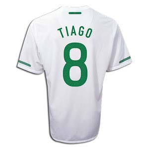 2010-11 Portugal World Cup Away (Tiago 8)