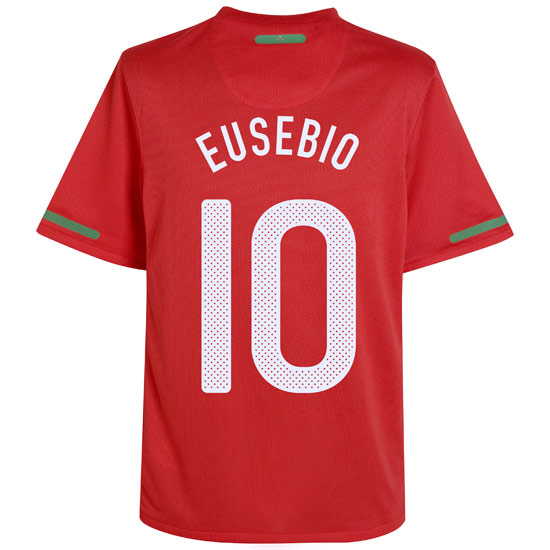 2010-11 Portugal World Cup Home (Eusebio 10)