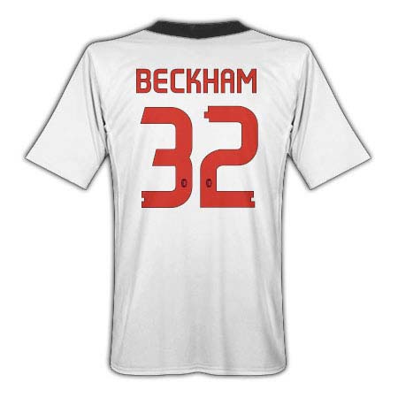 2010-11 AC Milan Away Shirt (Beckham 32)