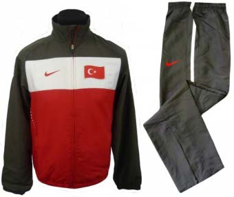 2010-11 Turkey Nike Woven Tracksuit (Red)