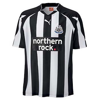 2010-11 Newcastle Home Puma Football Shirt