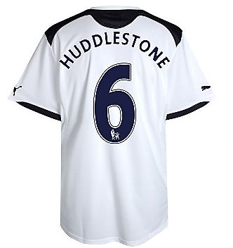 Tottenham-home-shirt-2010-11-Huddlestone-6