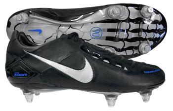 Total 90 Strike SG Football Boots Black/Silver