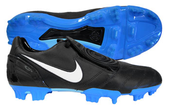 Total 90 Strike II K-FG E8 Limited Edition Football Boots