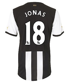 2011-12 Newcastle Puma Home Football Shirt (Jonas 18)