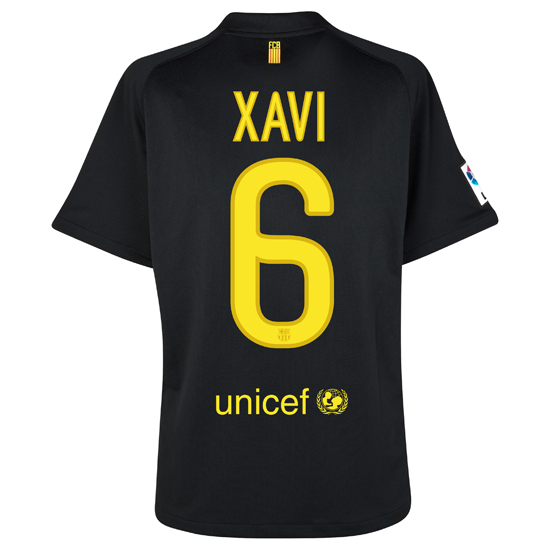 2011-12 Barcelona Nike Away Shirt (Xavi 6)