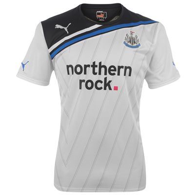 2011-12 Newcastle Puma Training Shirt (White)