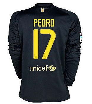 2011-12 Barcelona Nike L/s Away Shirt (pedro 17)