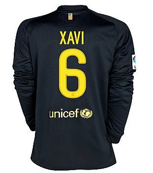 2011-12 Barcelona Nike L/s Away Shirt (xavi 6)
