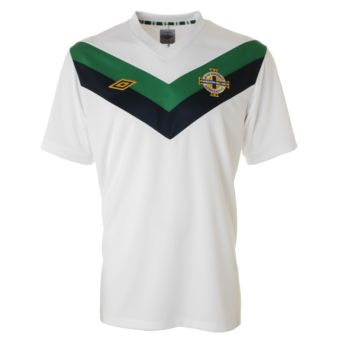 Click here to buy the 2011-12 Northern Ireland Away Umbro Football Shirt 2011-12 Northern Ireland Away Umbro Football Shirt
