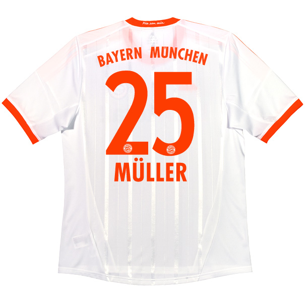 2012-13 Bayern Munich Away Shirt (Muller 25)