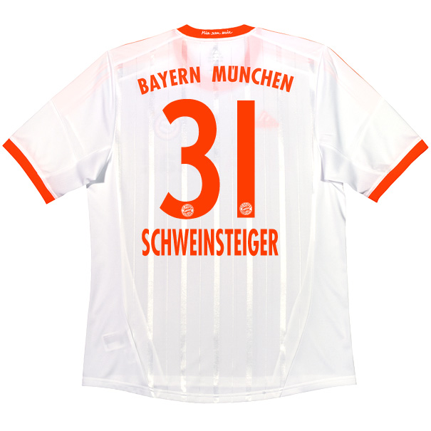 2012-13 Bayern Munich Away Shirt (Schweinsteiger 7)