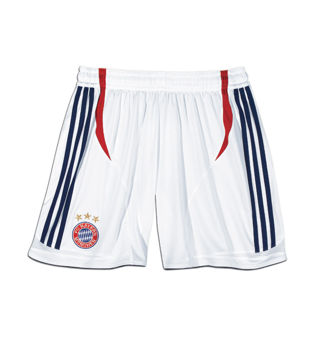 06-07 Bayern Munich away shorts