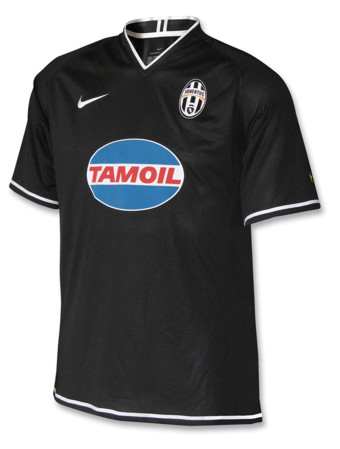 06 07 Juventus away 06 07 Juventus away