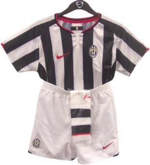 07-08 Juventus Little Boys home