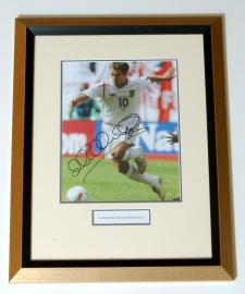 Michael Owen Signed photo 10x8