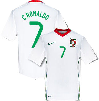 08-09 Portugal away (C.Ronaldo 7)