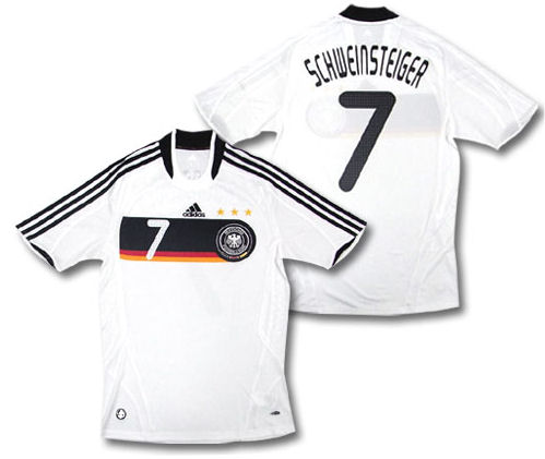 08-09 Germany home (Schweinsteiger 7)