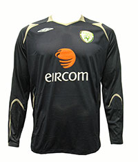 08-09 Ireland GK home