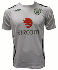 08 09 Ireland Training shirt white
