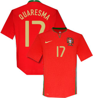 08-09 Portugal home (Quaresma 17)