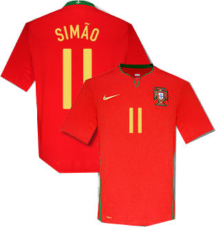 08-09 Portugal home (Simao 11)