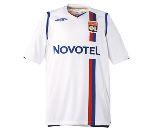 08-09 Lyon home