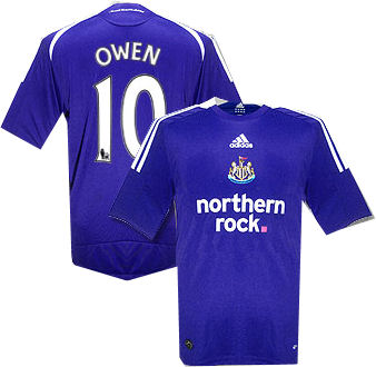 08-09 Newcastle away (Owen 10)