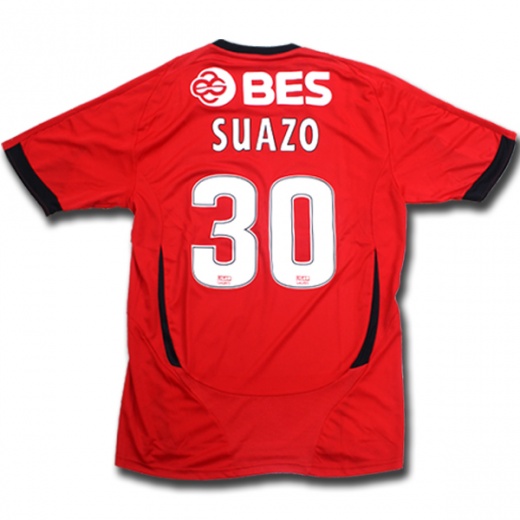 08-09 Benfica home (Suazo 30)