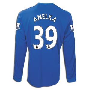09-10 Chelsea L/S home (Anelka 39)