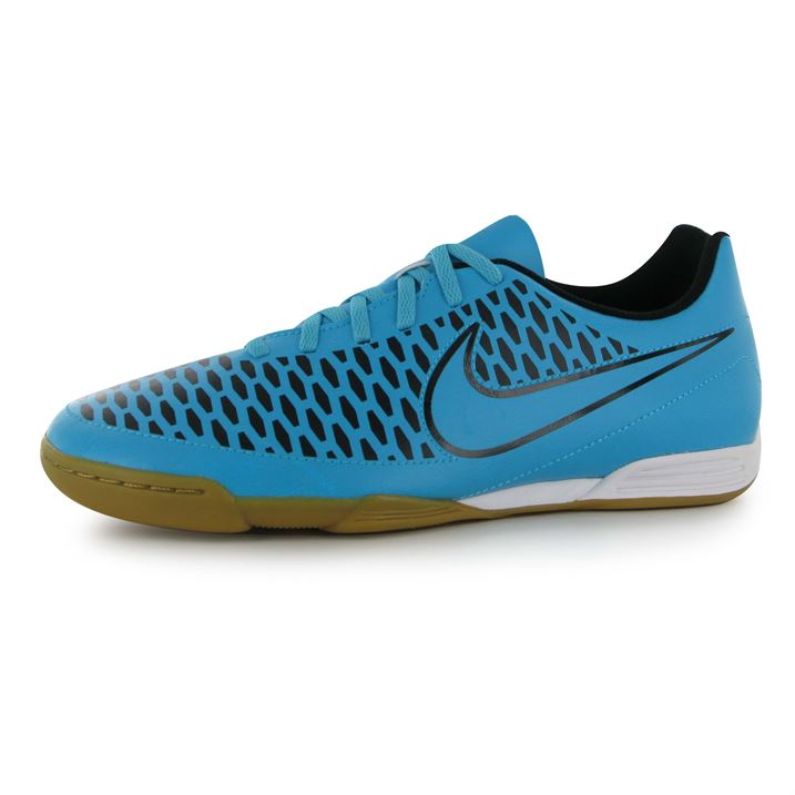 mens indoor football trainers