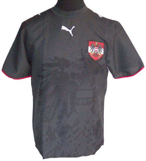 austria_away_0607.jpg