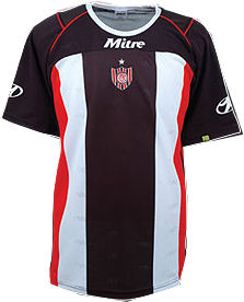 Characitas Juniors away 2005