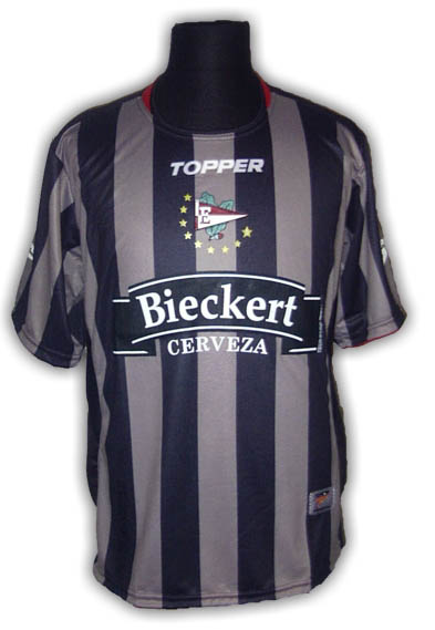 07 08 Estudiantes away