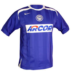 Hertha Berlin home 05/06