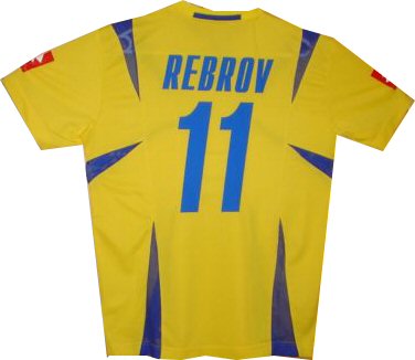 06-07 Ukraine home (Rebrov 11)