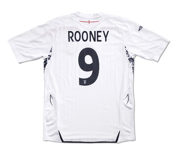 07 09 England home Rooney 9