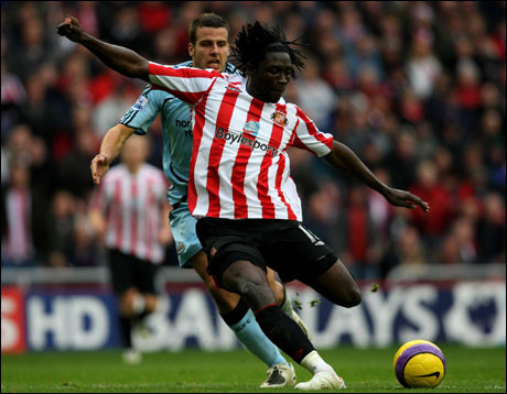 player_82_kenwyne_jones.jpg