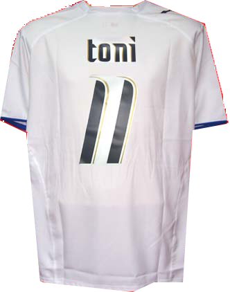 Italy away (Toni 11) 06/07