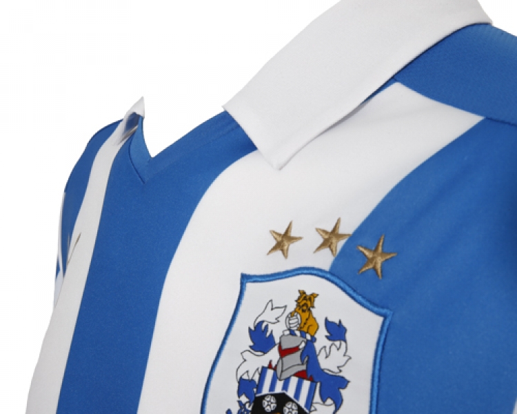 Huddersfield Town 2016-17 Home Kit Crest