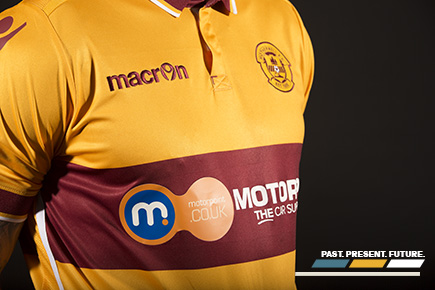 Motherwell-Home-Top-2016-17-stripe-front