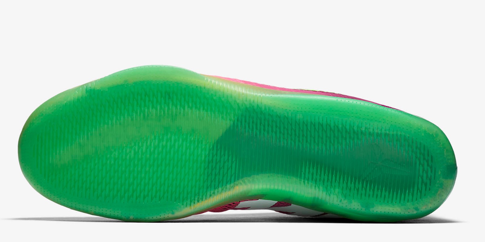 nike-original-mambacurial-2016-boots sole