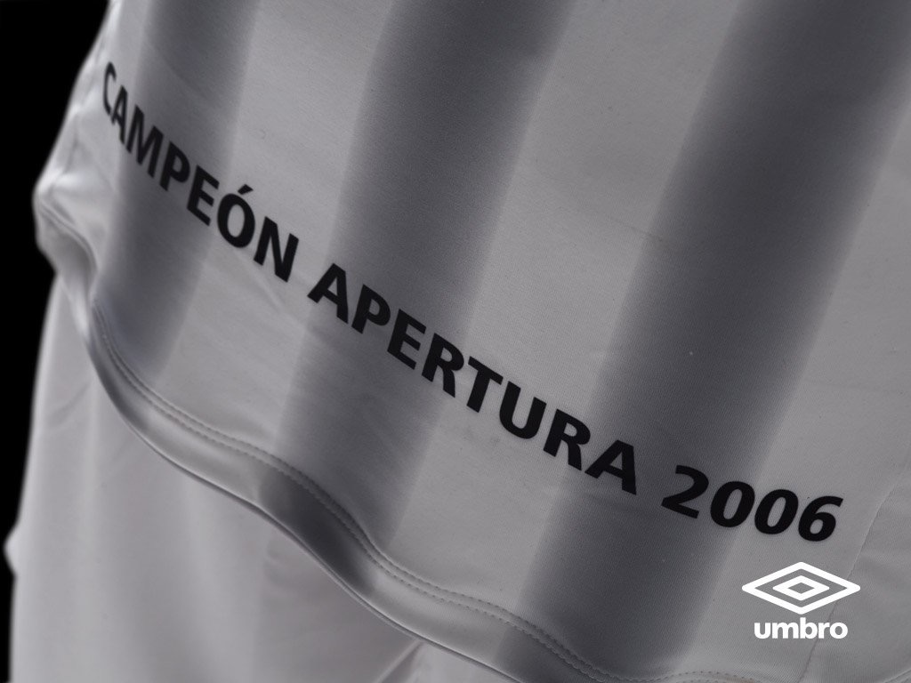 estudiantes-and-umbro-celebrate-2006-championship-with-special-kit-motto