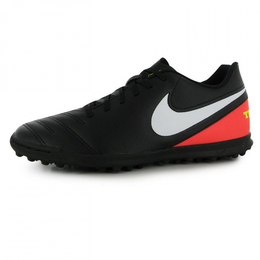 latest nike astro turf trainers