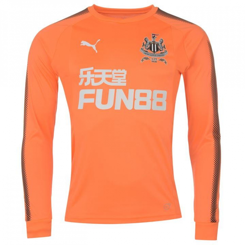 newcastle united goalkeeper kit